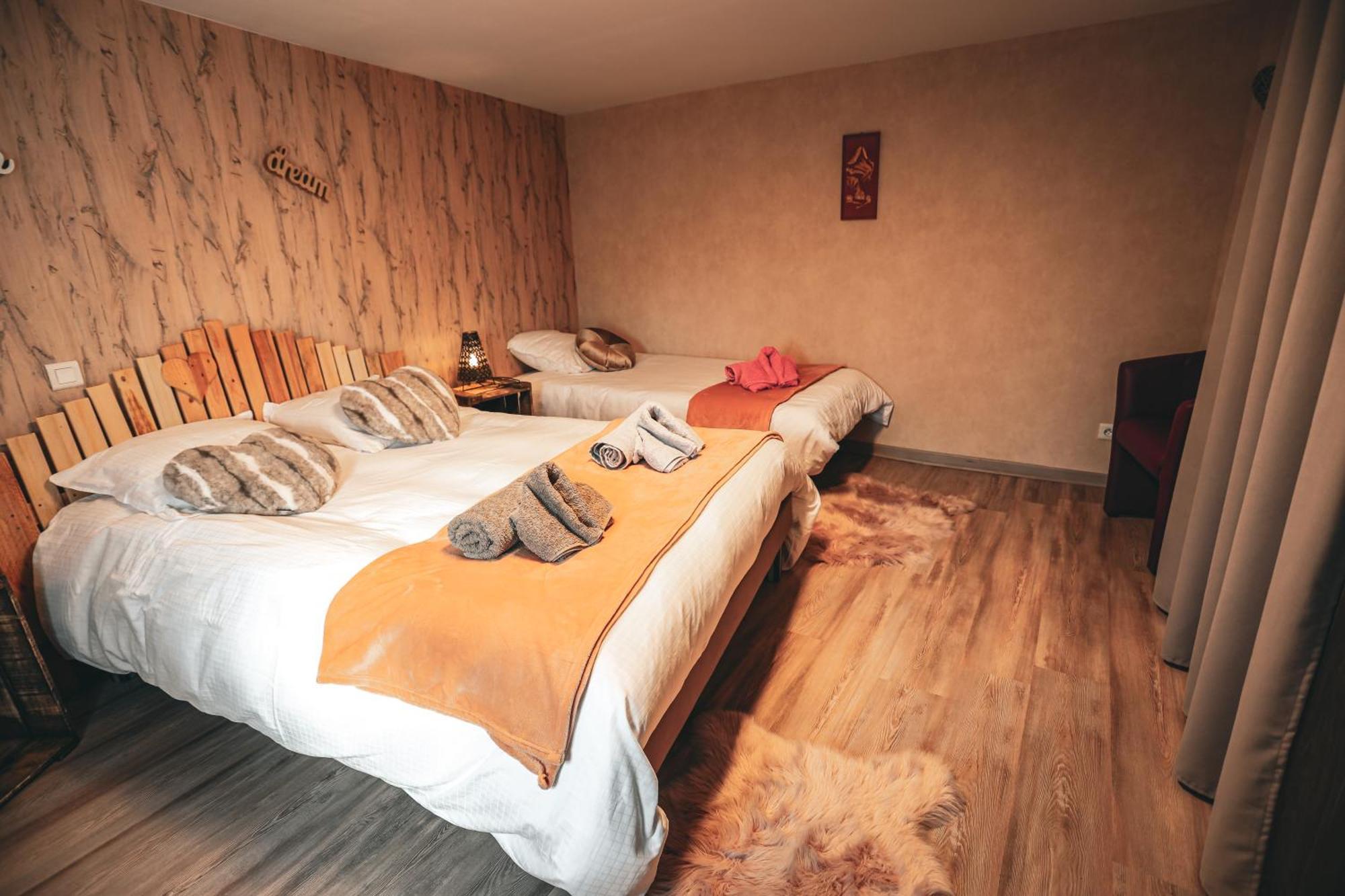 Gite , Au Dormeur Du Val Vireux-Wallerand Exteriör bild
