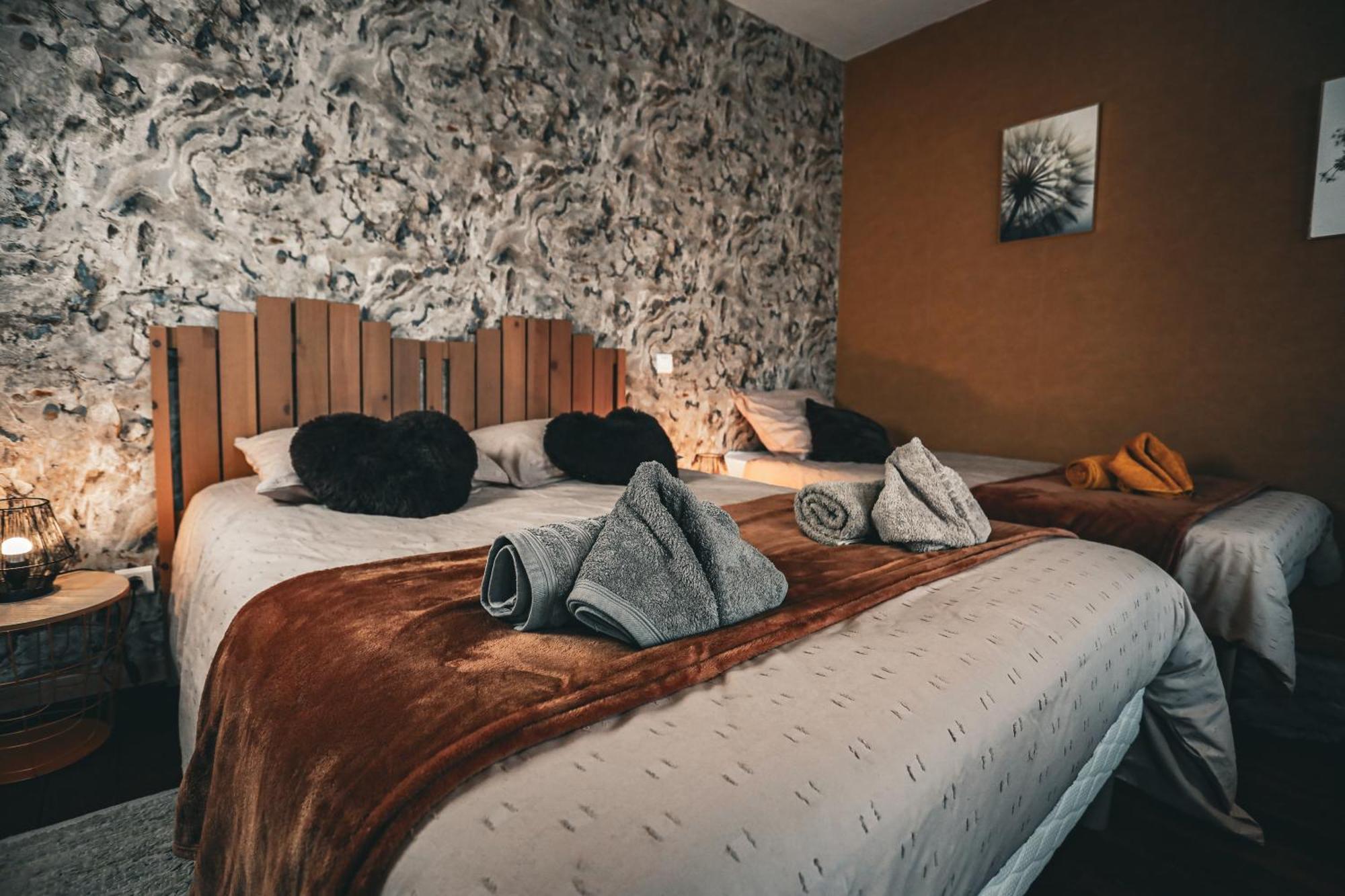 Gite , Au Dormeur Du Val Vireux-Wallerand Exteriör bild